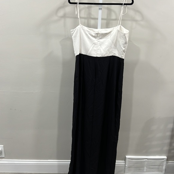 Amanda Uprichard x REVOLVE Avani Gown in Black & Ivory - Picture 9 of 10